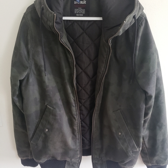 Winter Jacket - Picture 4 of 4